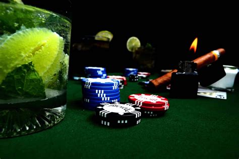 Poker tiros álcool